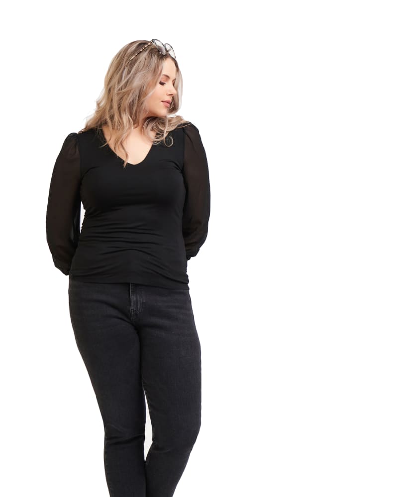 Plus size model wearing  by Dex Plus | Dia&Co | dia_product_style_image_id:168473